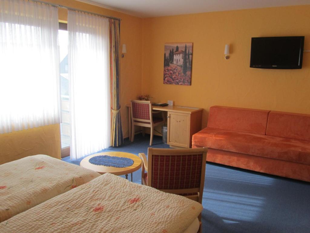 Hotel Zur Burg Nuerburg 客房 照片