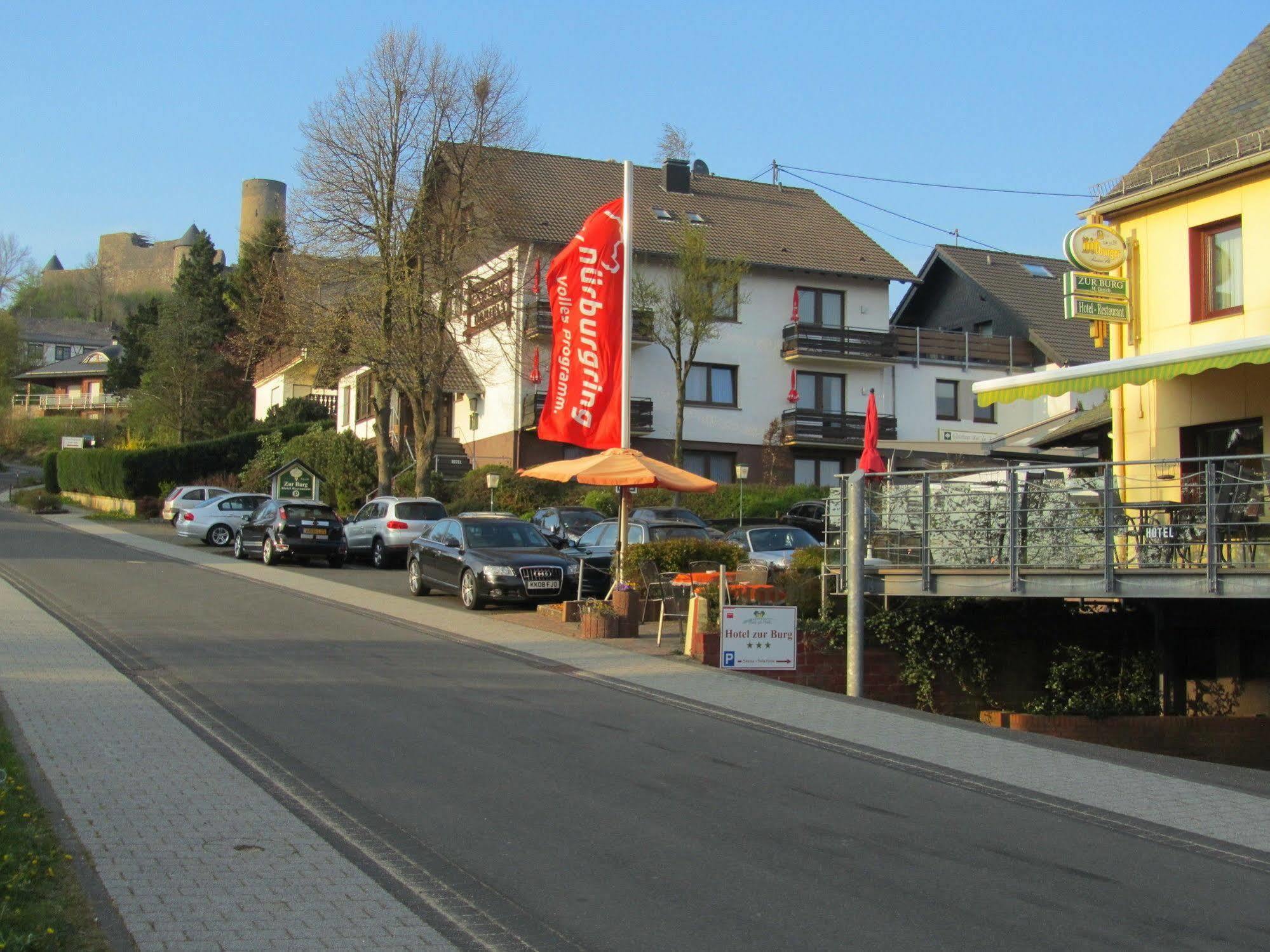 Hotel Zur Burg Nuerburg 外观 照片